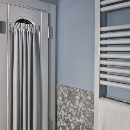 Hotel Lady Rose Neapol Zewnętrze zdjęcie