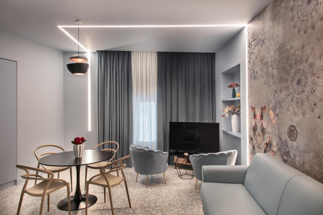 Hotel Lady Rose Neapol Zewnętrze zdjęcie